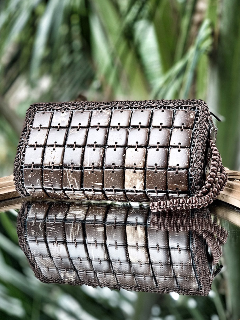 DaisyLife eco-friendly natural brown coconut shell fashion hand clutch