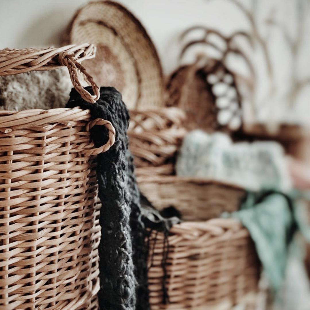 Close up of Wicker Round Laundry Basket Set