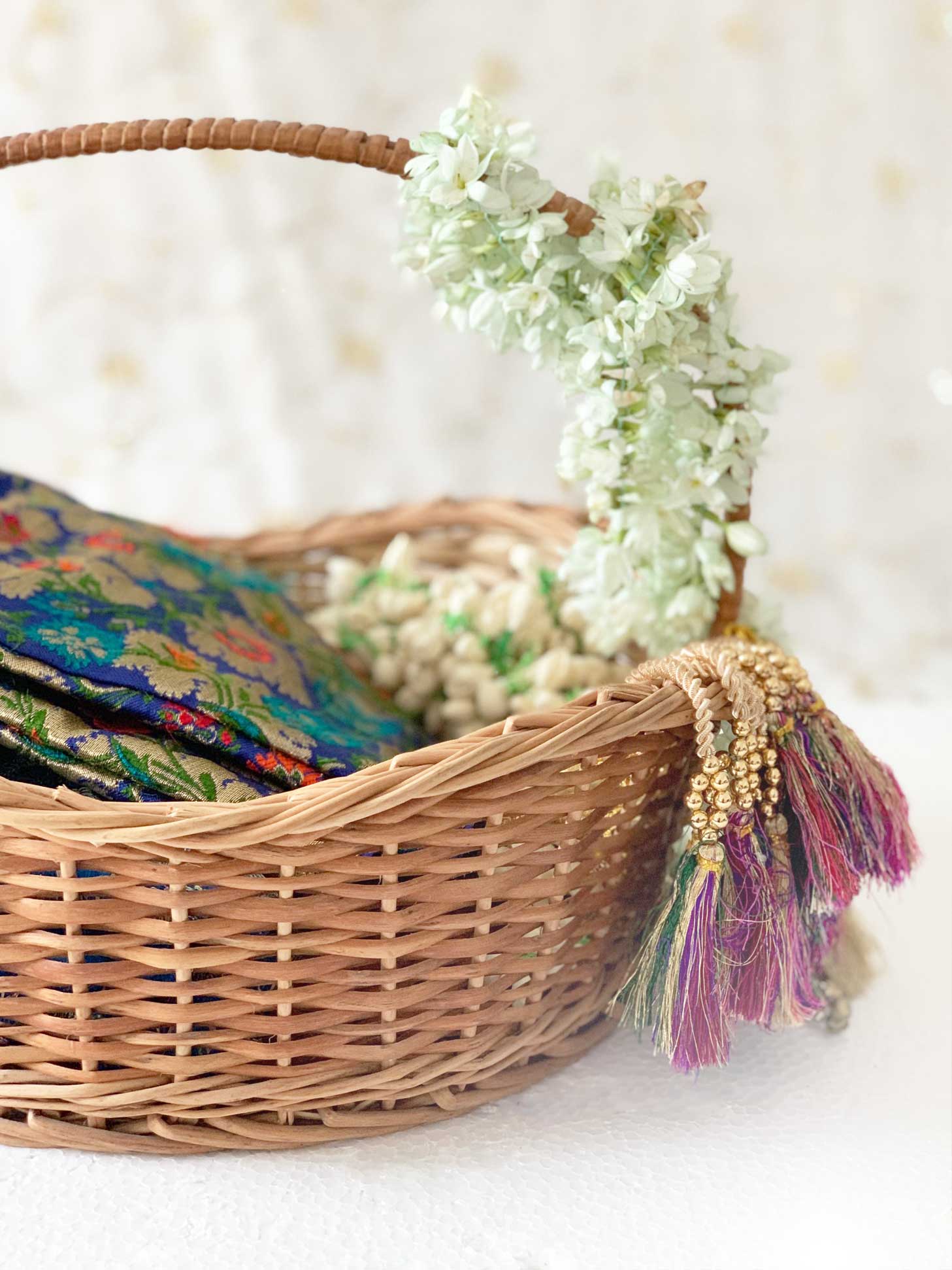 DaisyLife natural wicker wave shape wedding trousseau basket for bridal wear