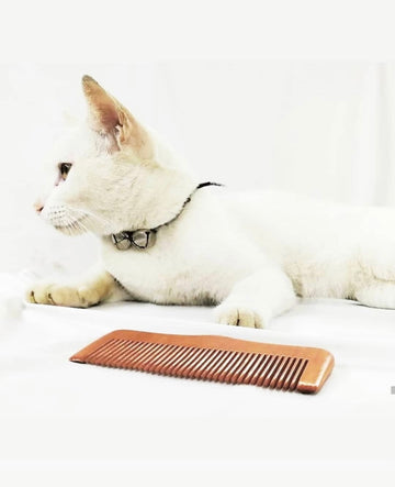 Pet therapy - Combing your pets