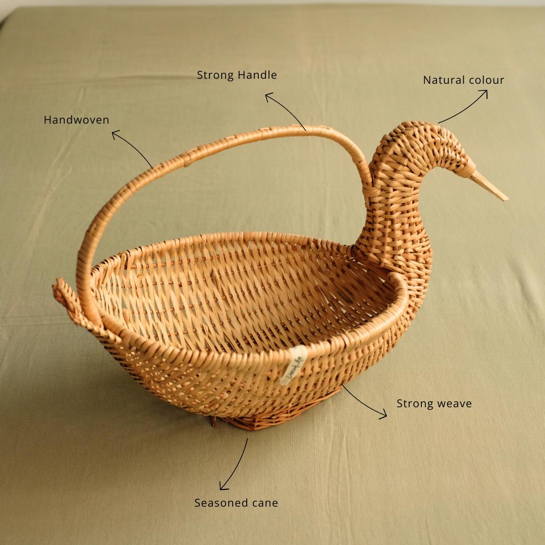 Duck Wicker Caddy Basket with handle for storing purpose