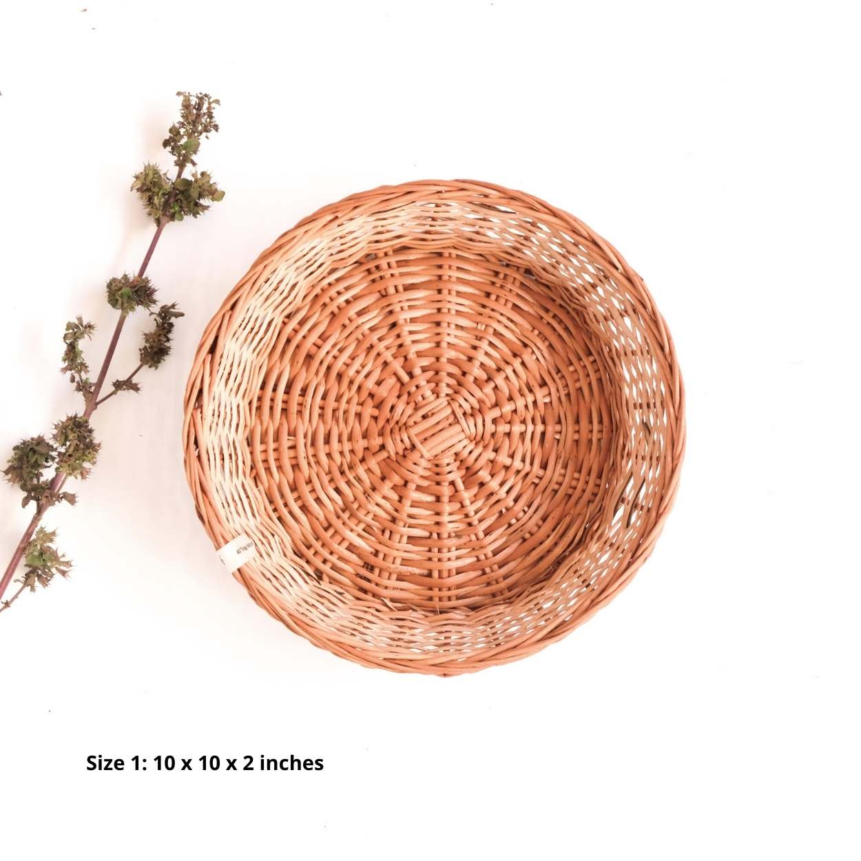 DaisyLife simple round wicker basket for festive season, storing sweets