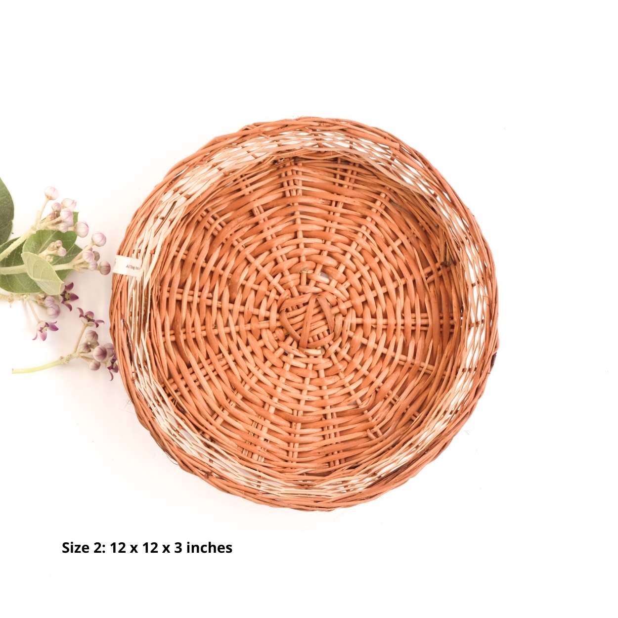 DaisyLife simple round wicker basket for festive season, storing sweets