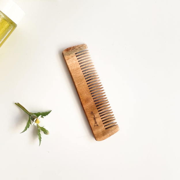 DaisyLife Small Neem Wooden Comb
