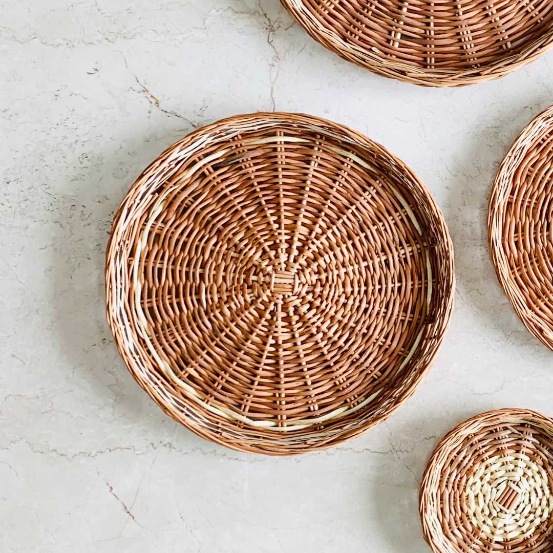 DaisyLife natural wicker Plate Baskets for storage dining table and kitchen