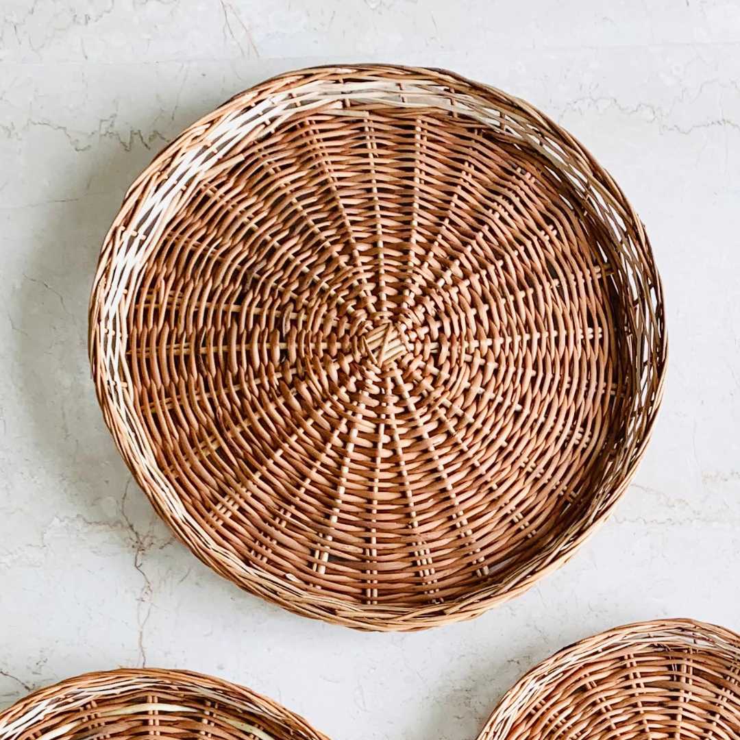 DaisyLife natural wicker Plate Baskets for storage dining table and kitchen