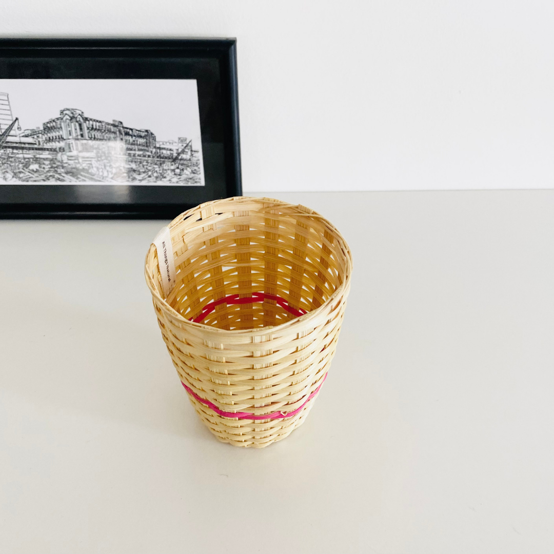 Natural bamboo cup with pink strip