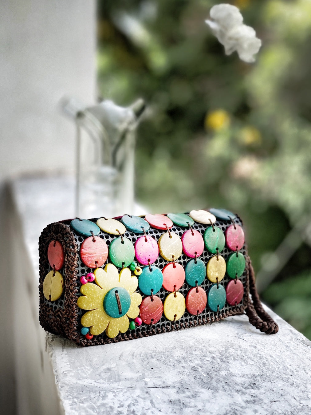 DaisyLife natural coconut shell multicolor fashion clutch wristlet  bag