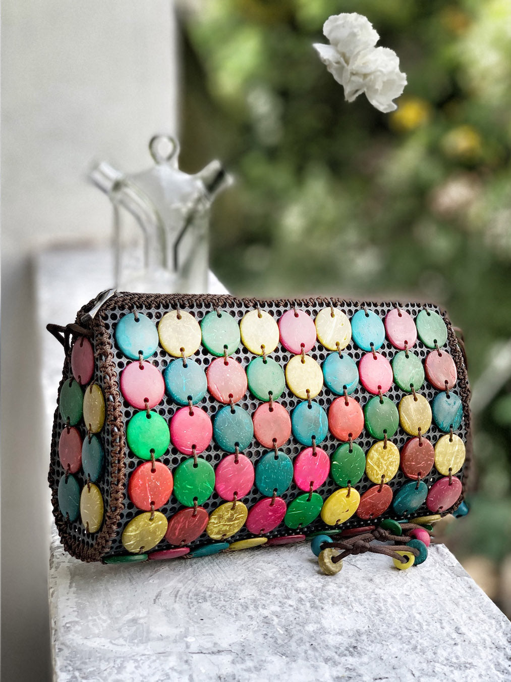 DaisyLife natural coconut shell multicolor fashion sling bag 