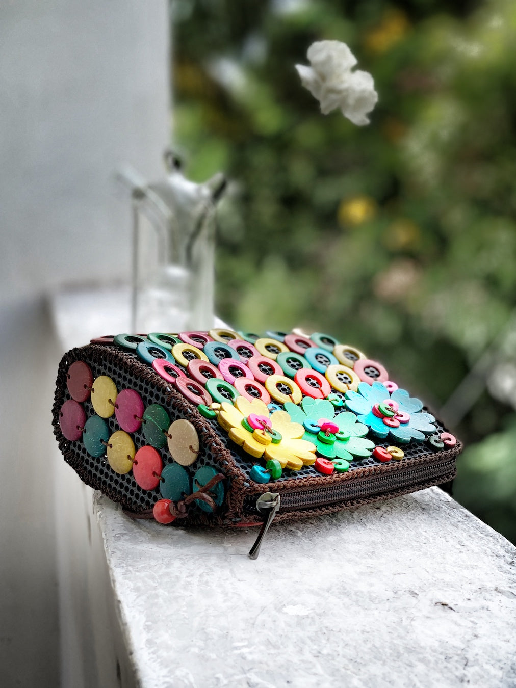 DaisyLife natural coconut shell multicolor floral fashion sling bag