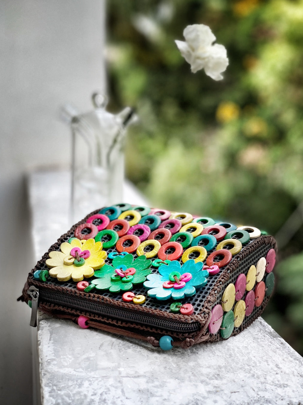 DaisyLife natural coconut shell multicolor floral fashion sling bag