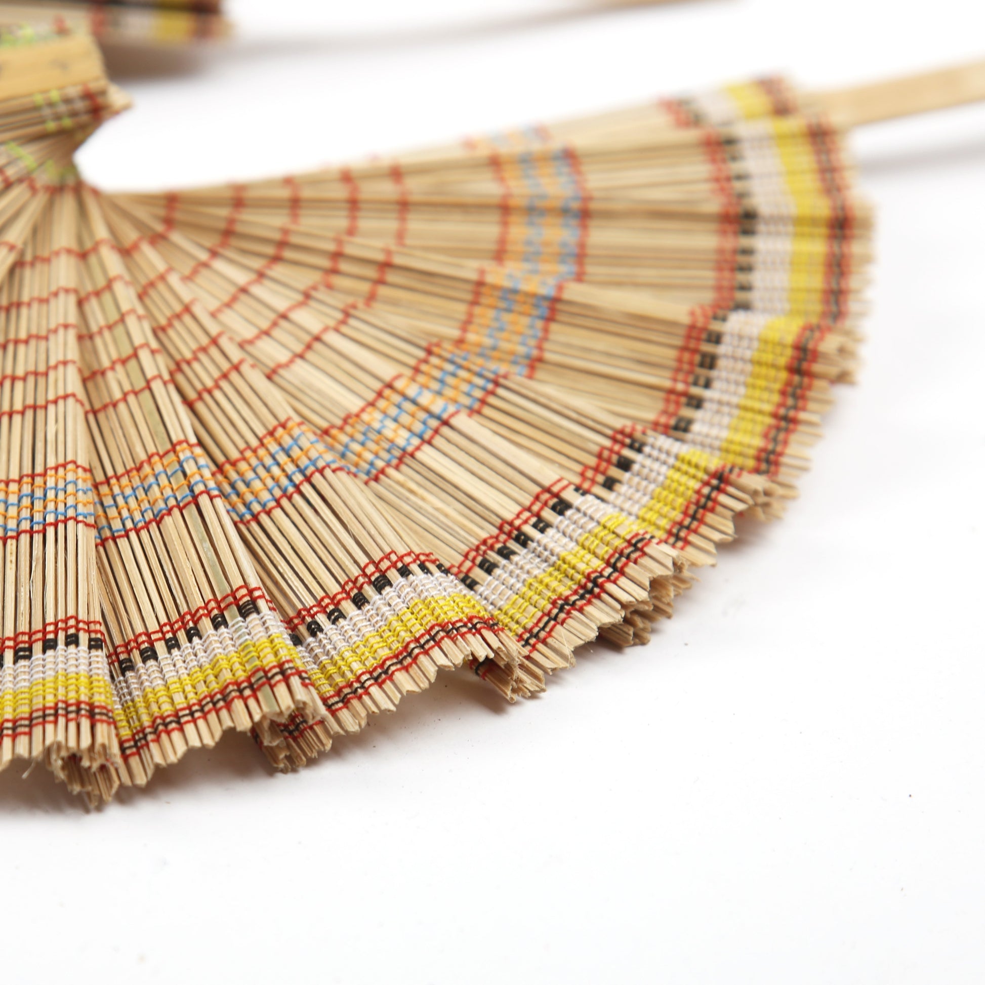 DaisyLife natural bamboo hand fan