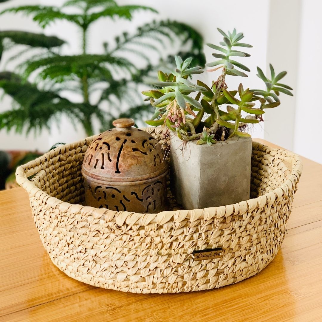 DaisyLife Handmade Grass basket for storing 