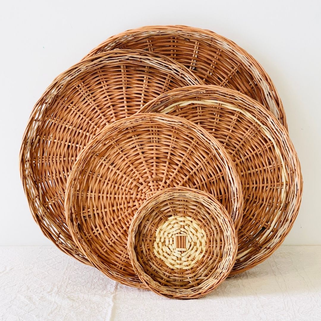 DaisyLife natural wicker Plate Baskets for storage dining table and kitchen