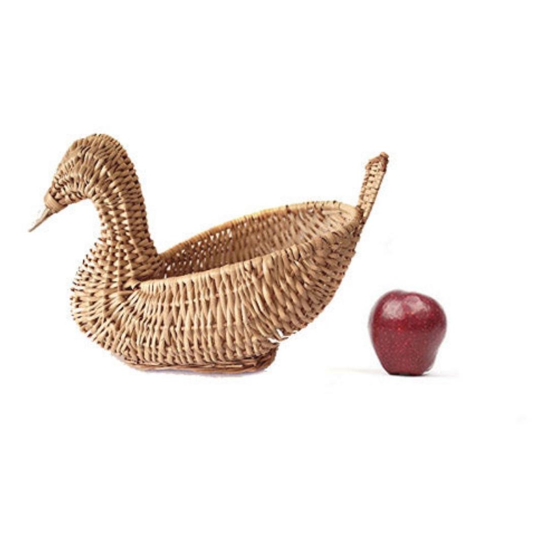 Natural Duck shaped wicker basket for fruits & flower display or use for gift hampers 