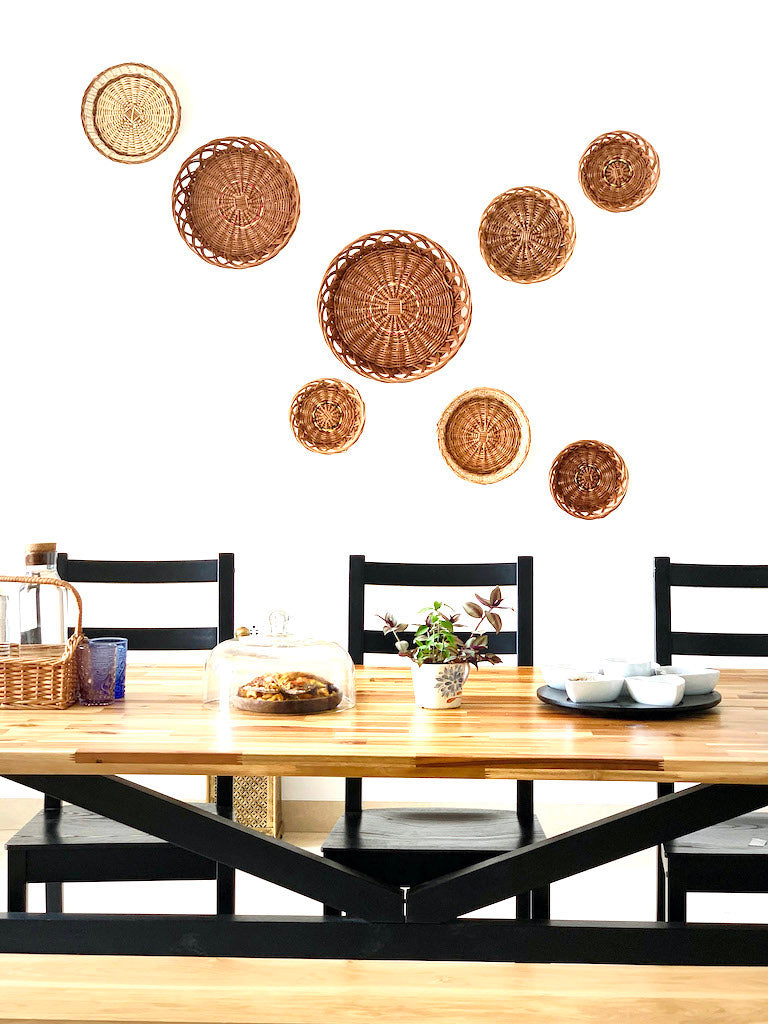 Basket put on wall for wall decor on dining table