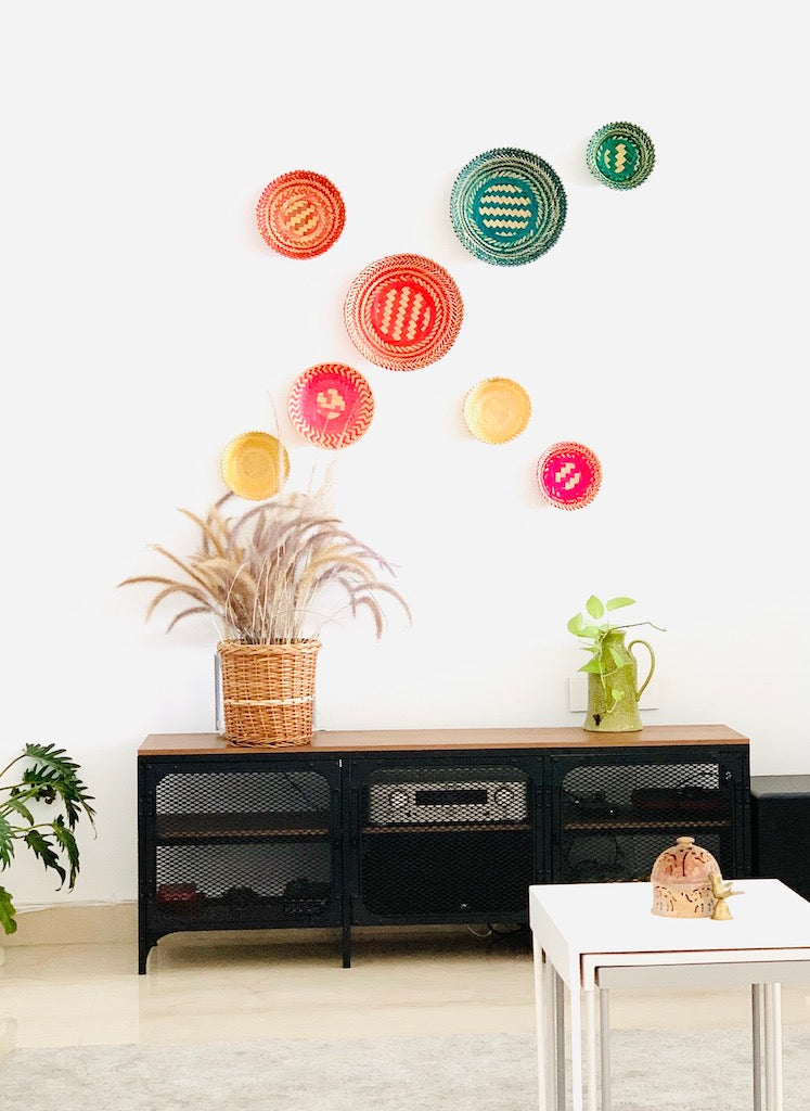 Natural handmade bamboo wall baskets set, this set includes six different sizes of wall baskets, with natural, green, pink colours for living room décor