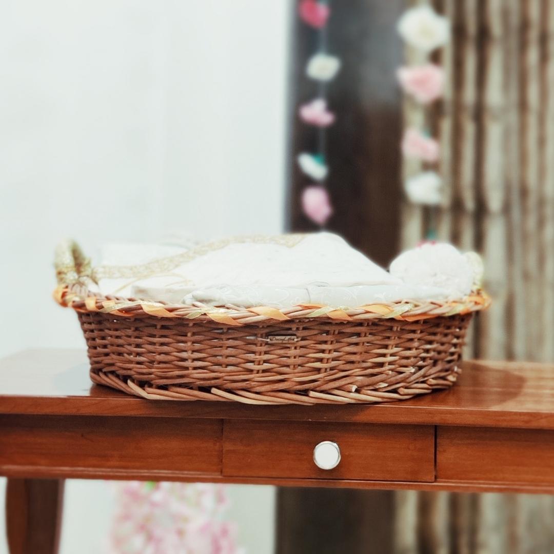 Trousseau basket handcrafted for weddings and functions.