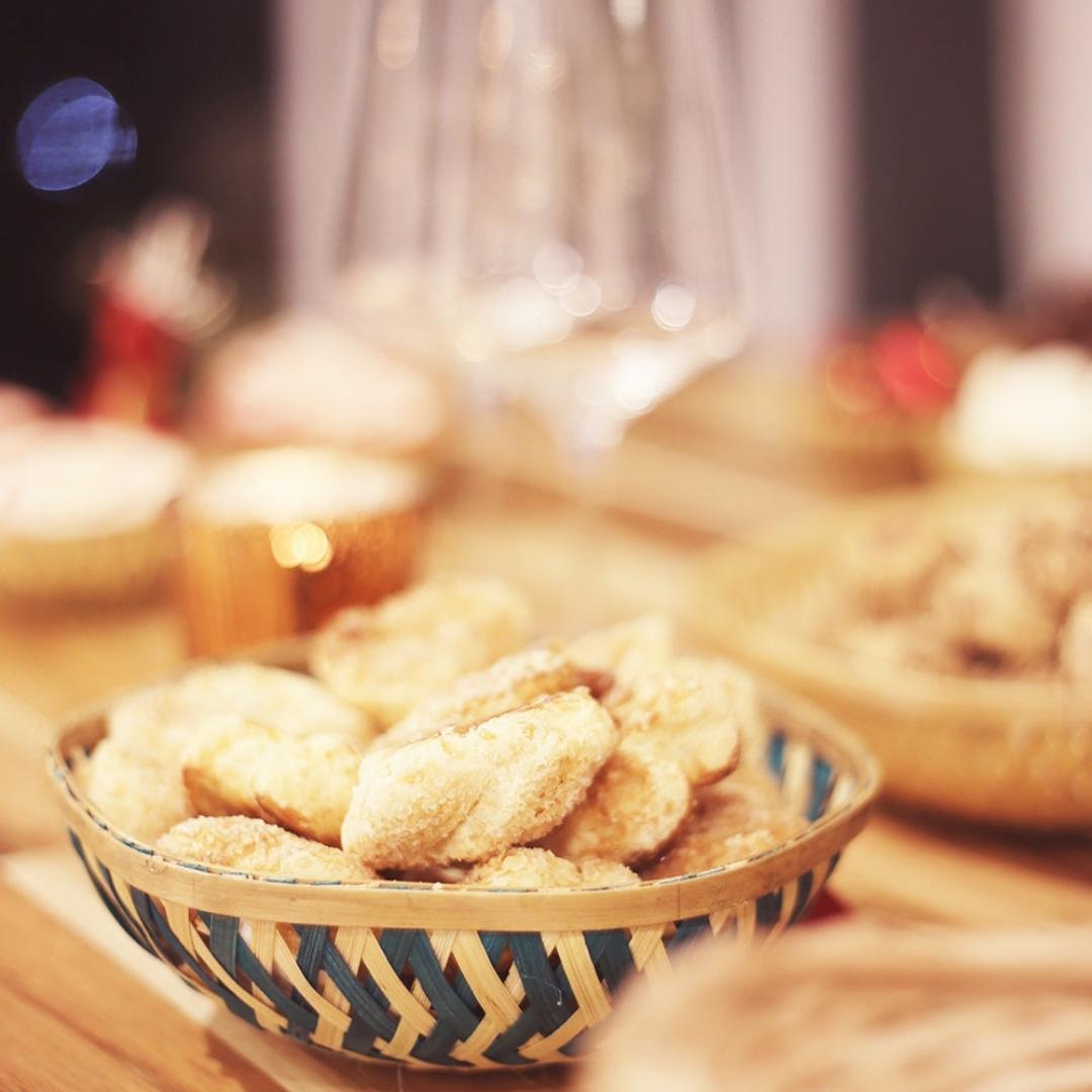 Cookies kept inside Hexa Bamboo Basket Natural, simple bamboo multi-purpose baskets