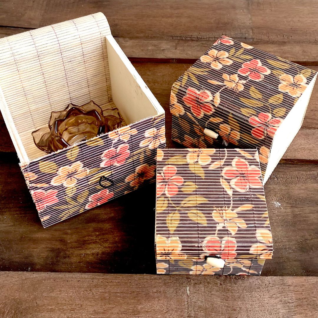 Hibiscus Gift Box A set of 3 gift boxes 