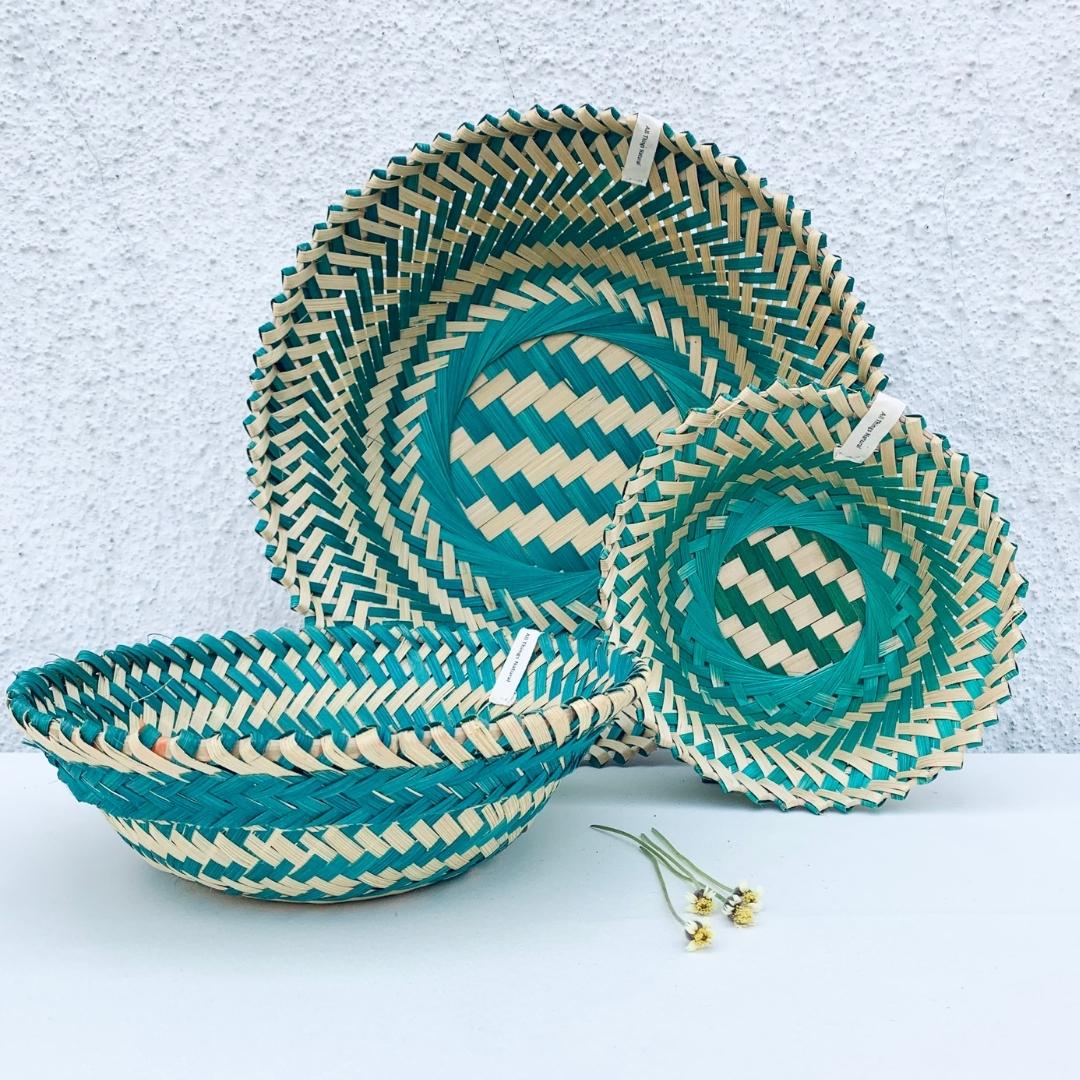 Green Simple & beautiful bamboo serving, Beautifully woven bamboo baskets.