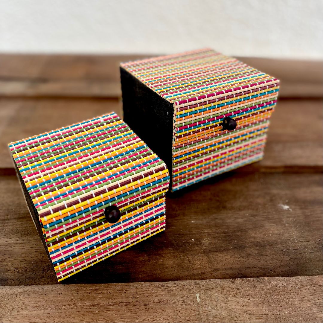 Set of 2 multicolour gift box 