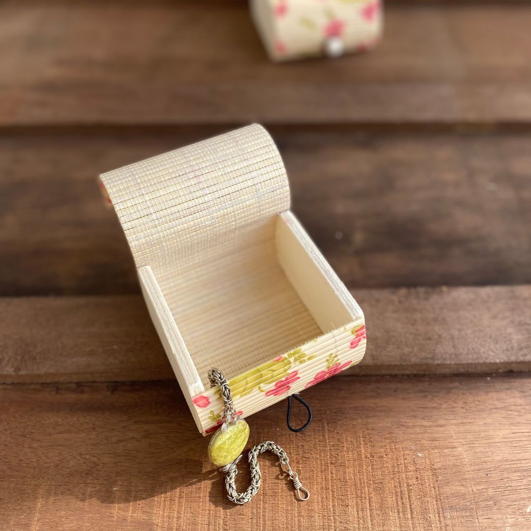 Jewellery inside Pink flower gift box set of 2