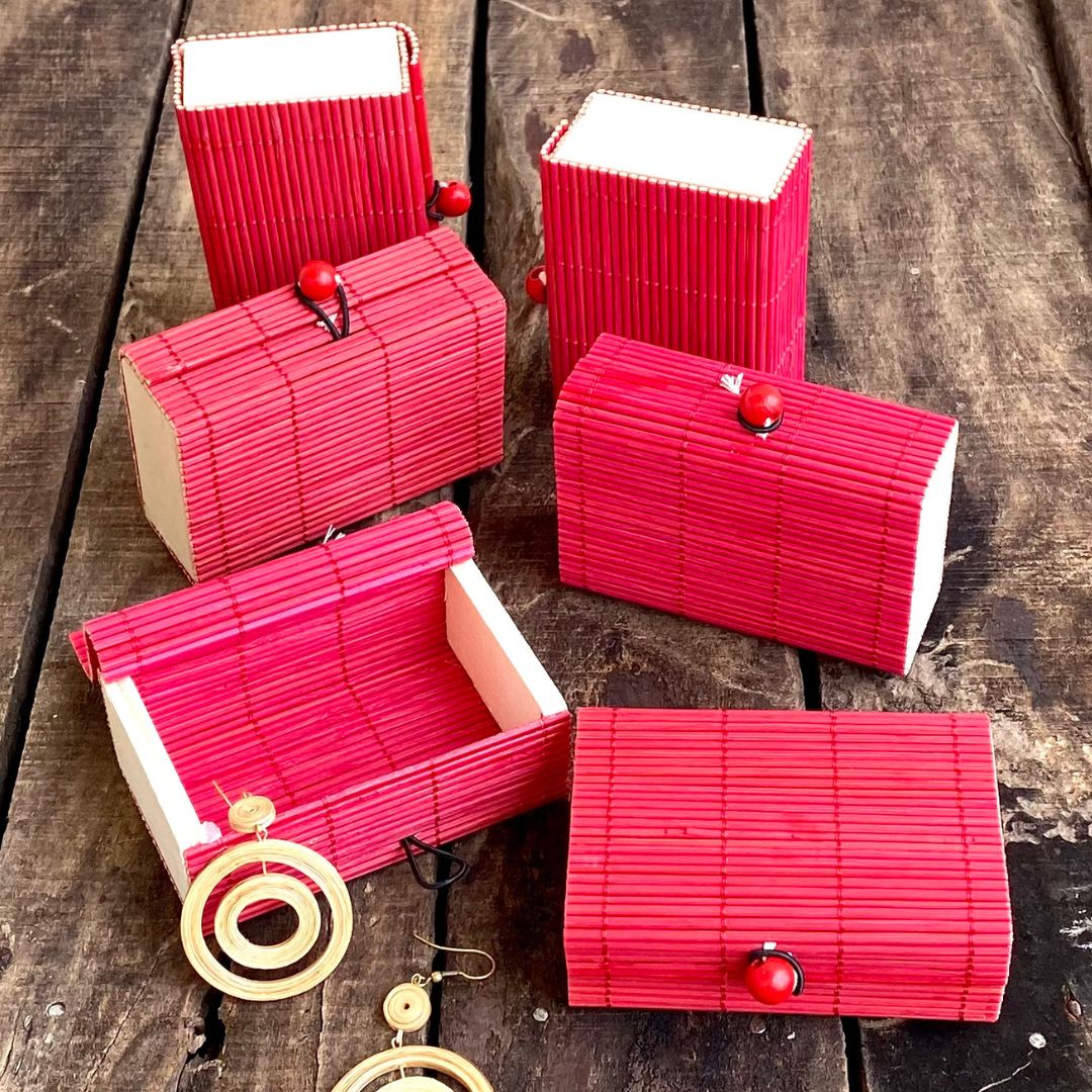 Red gift box, set of 6 box
