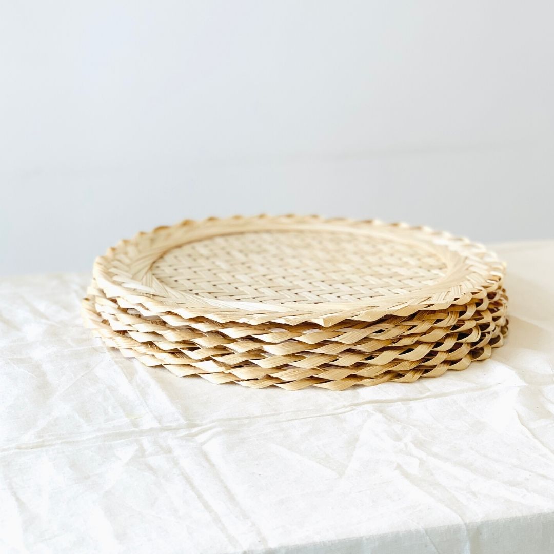 DaisyLife natural bamboo mat for DIYs and décor.